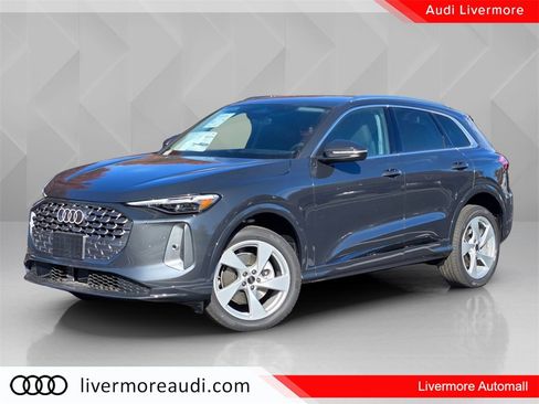 New 2025 Audi Q5 Premium Plus image 1