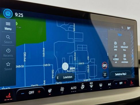 Used 2025 Ford Escape Platinum image 18