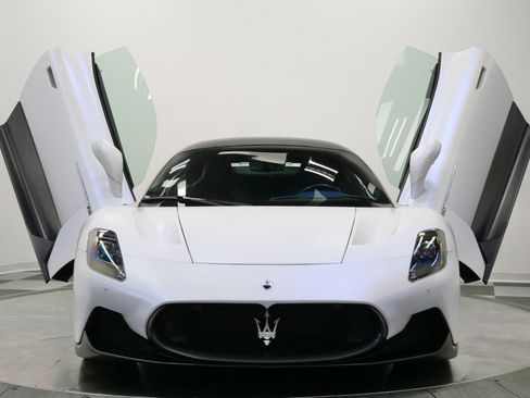 Used 2023 Maserati MC20 -Factory Matte Paint, Extended image 4