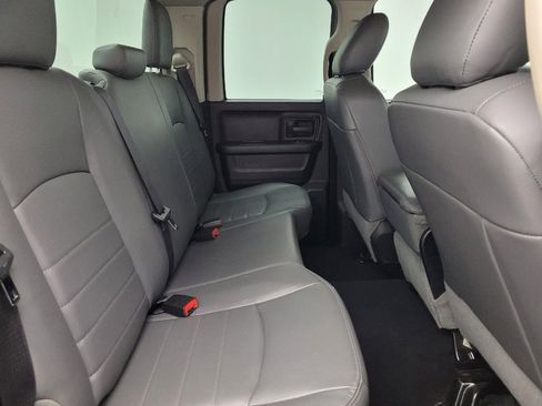 Used 2016 RAM 1500 Express image 19
