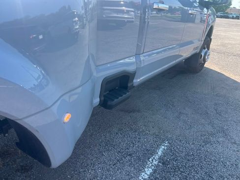 Used 2026 Ford F350 Platinum w/ Platinum Plus Package AWD/4WD image 17