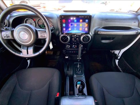 Used 2017 Jeep Wrangler Unlimited Sport w/ Quick Order Package 24S AWD/4WD image 13