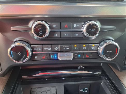 New 2026 Ford F250 King Ranch w/ FX4 Off-Road Package AWD/4WD image 11