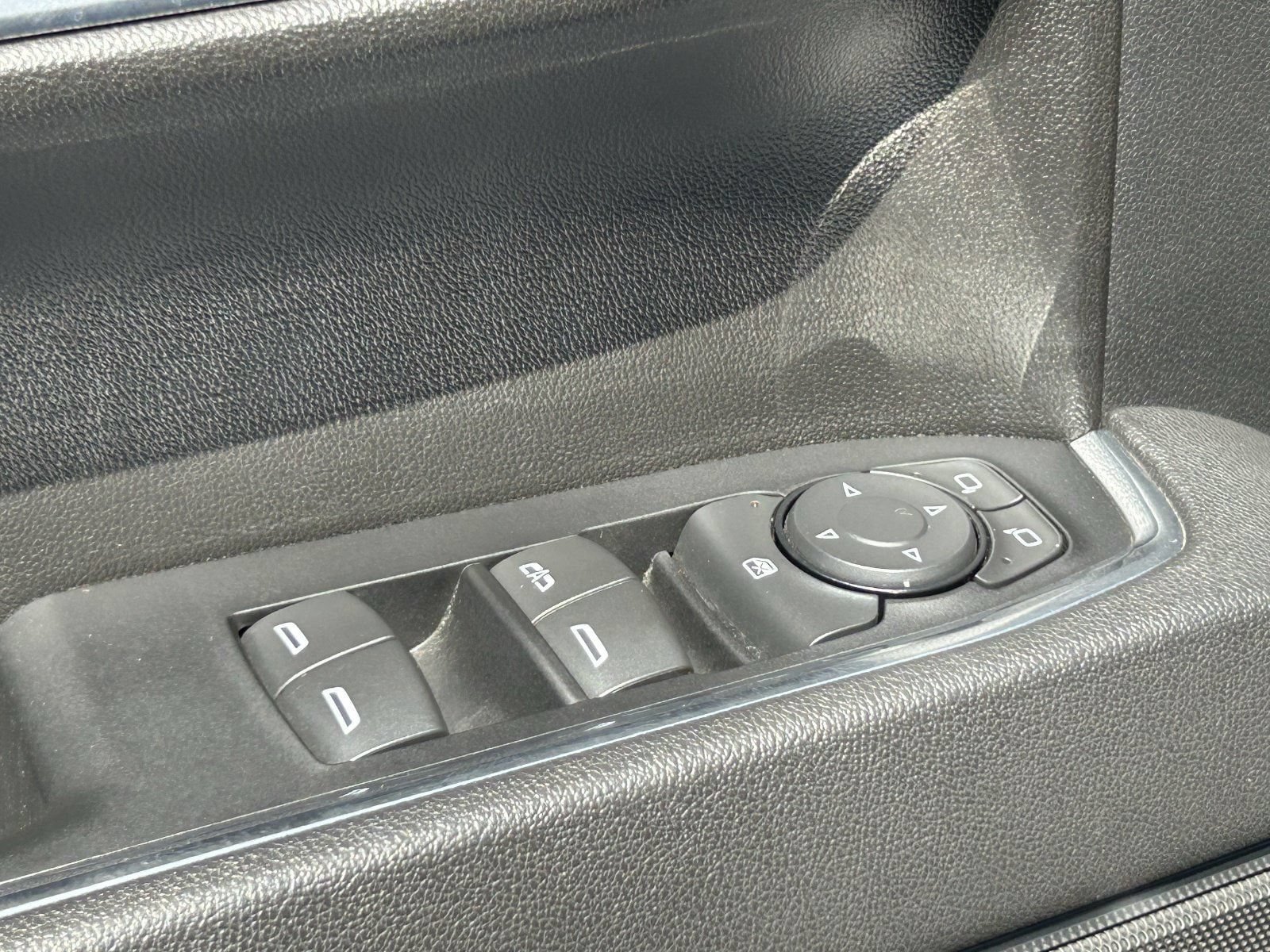Certified 2025 GMC Sierra 1500 SLE RWD image 26