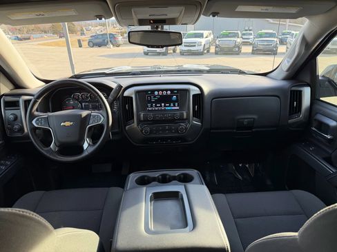 Used 2018 Chevrolet Silverado 1500 LT image 19