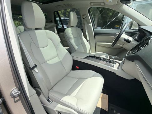 Used 2024 Volvo XC90 T8 Plus w/ Protection Package AWD/4WD image 18