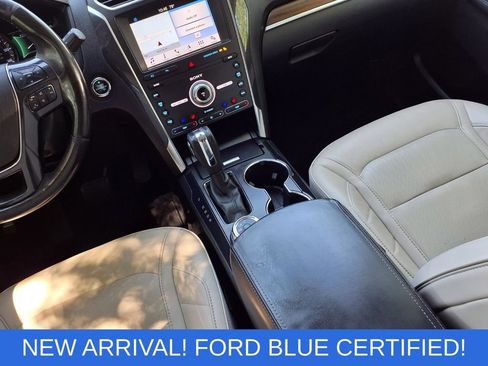 Certified 2019 Ford Explorer Limited w/ Limited Luxury Package AWD/4WD image 14