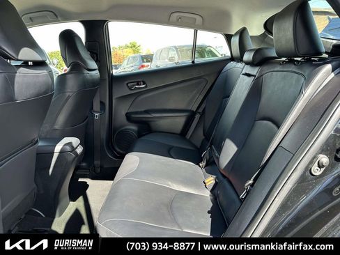 Used 2022 Toyota Prius XLE image 22