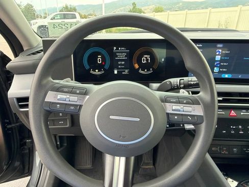 Used 2025 Hyundai Sonata SEL FWD image 18