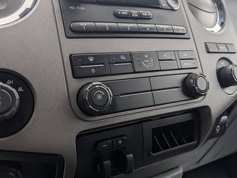 Used 2012 Ford F250 XLT AWD/4WD image 24