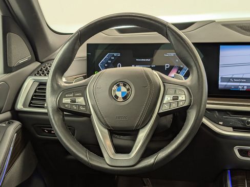 Certified 2024 BMW X5 xDrive40i w/ Premium Package image 17