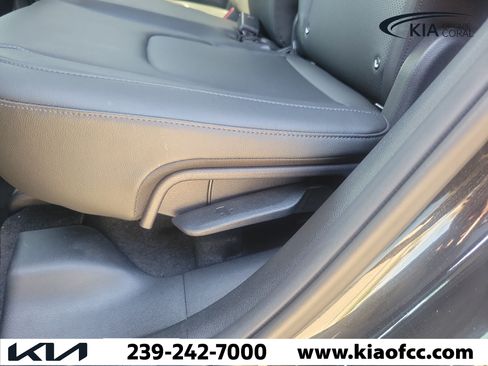 Certified 2024 Kia Sportage EX FWD image 14