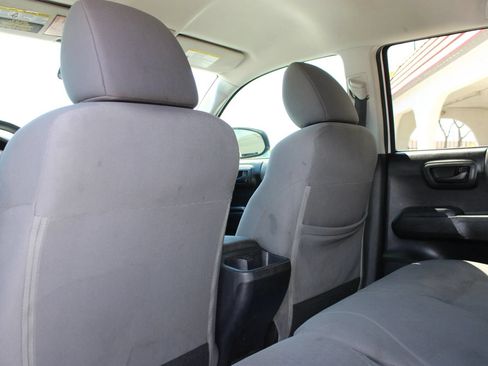 Used 2020 Toyota Tacoma SR AWD/4WD image 17
