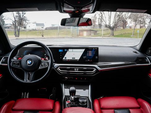 Used 2023 BMW M3 Competition w/ Executive Package image 11
