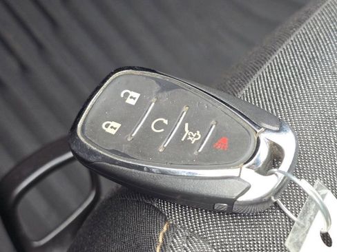 Used 2020 Chevrolet Equinox LT image 34