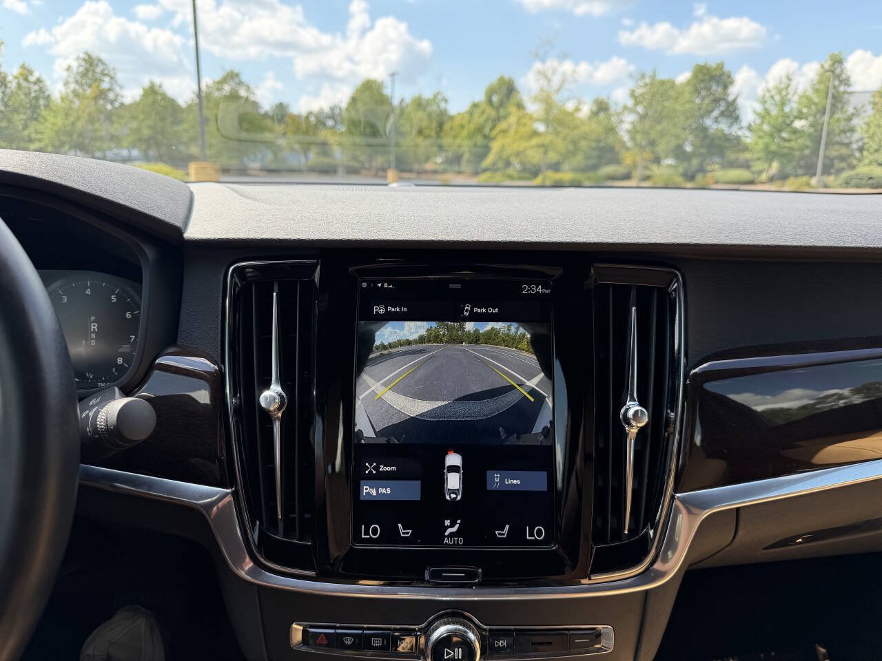 Used 2017 Volvo S90 T5 Momentum w/ Convenience Package FWD image 23