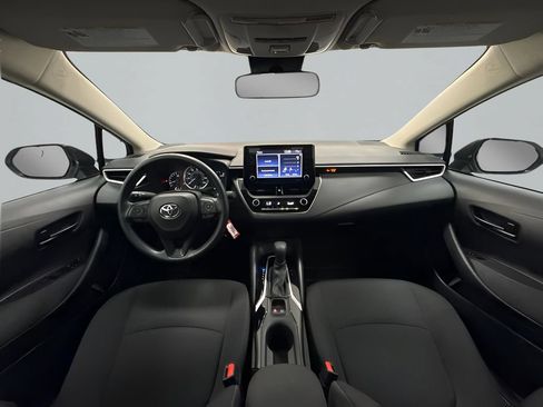 Used 2022 Toyota Corolla LE FWD image 15