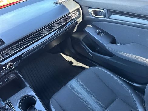 Used 2025 Honda Civic Sport image 20