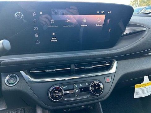 New 2026 Buick Envista Preferred w/ Convenience II Package image 18