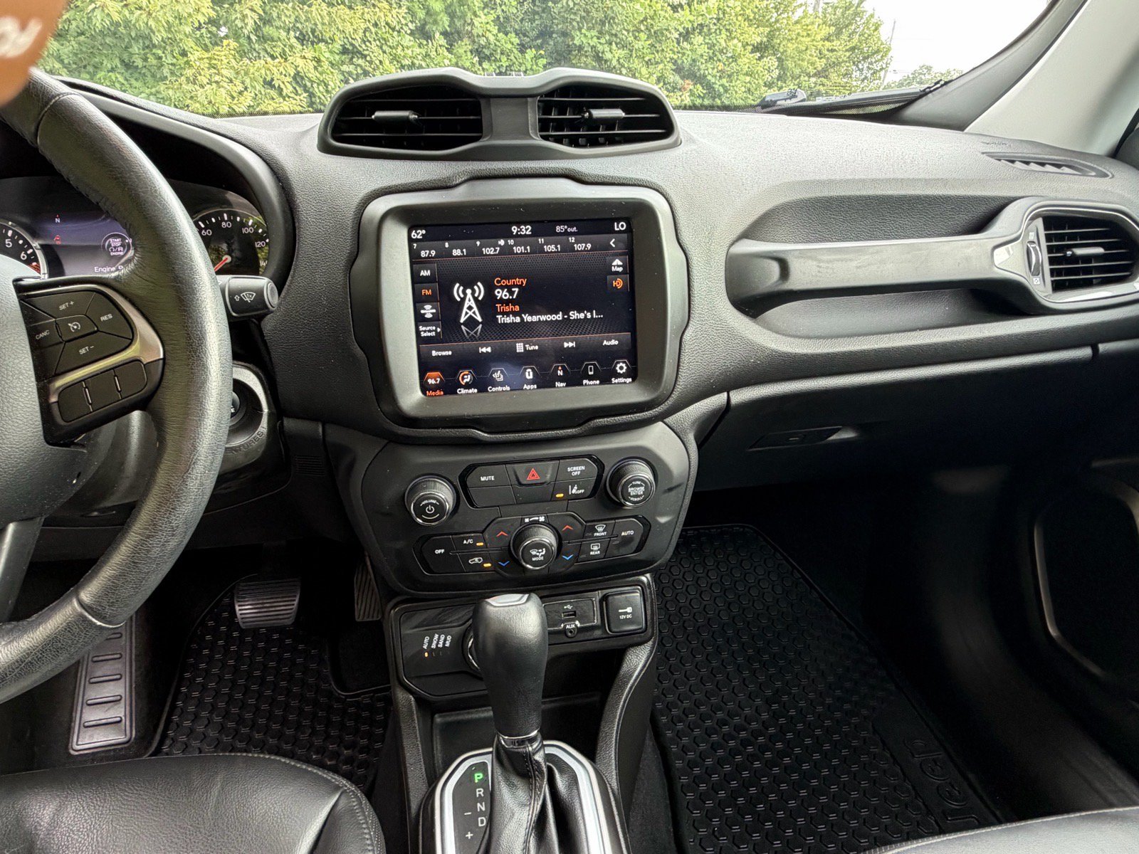 Used 2022 Jeep Renegade Limited w/ Sun, Sound & Wheels Group AWD/4WD image 35