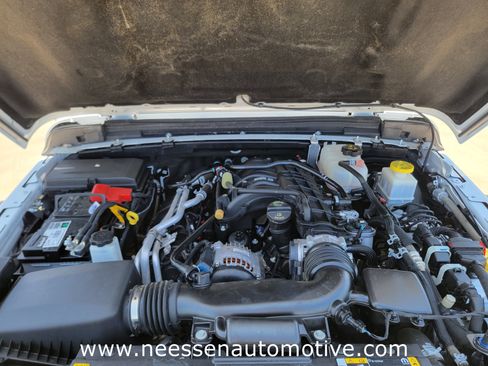 Used 2023 Jeep Gladiator Rubicon w/ LED Lighting Group image 36