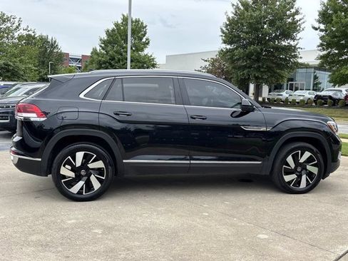 Used 2024 Volkswagen Atlas Cross Sport SEL AWD/4WD image 2