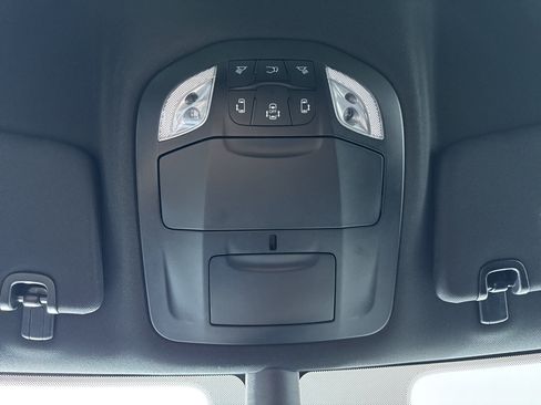 New 2027 Chrysler Pacifica Select AWD/4WD image 33