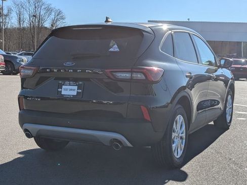 New 2026 Ford Escape Active FWD image 3