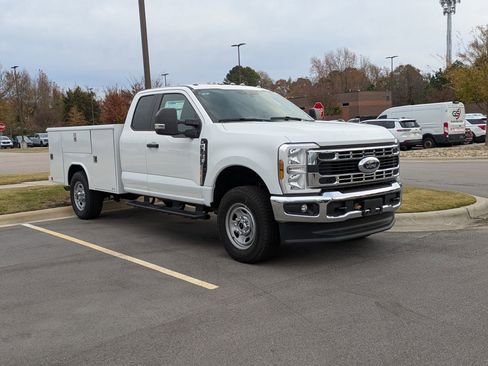 New 2025 Ford F350 XL w/ XL Chrome Package image 2