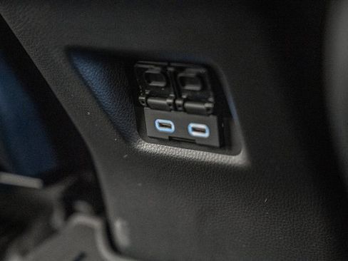 New 2025 Toyota RAV4 XLE image 33