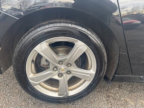 Used 2017 Chevrolet Volt LT w/ Comfort Package image 20