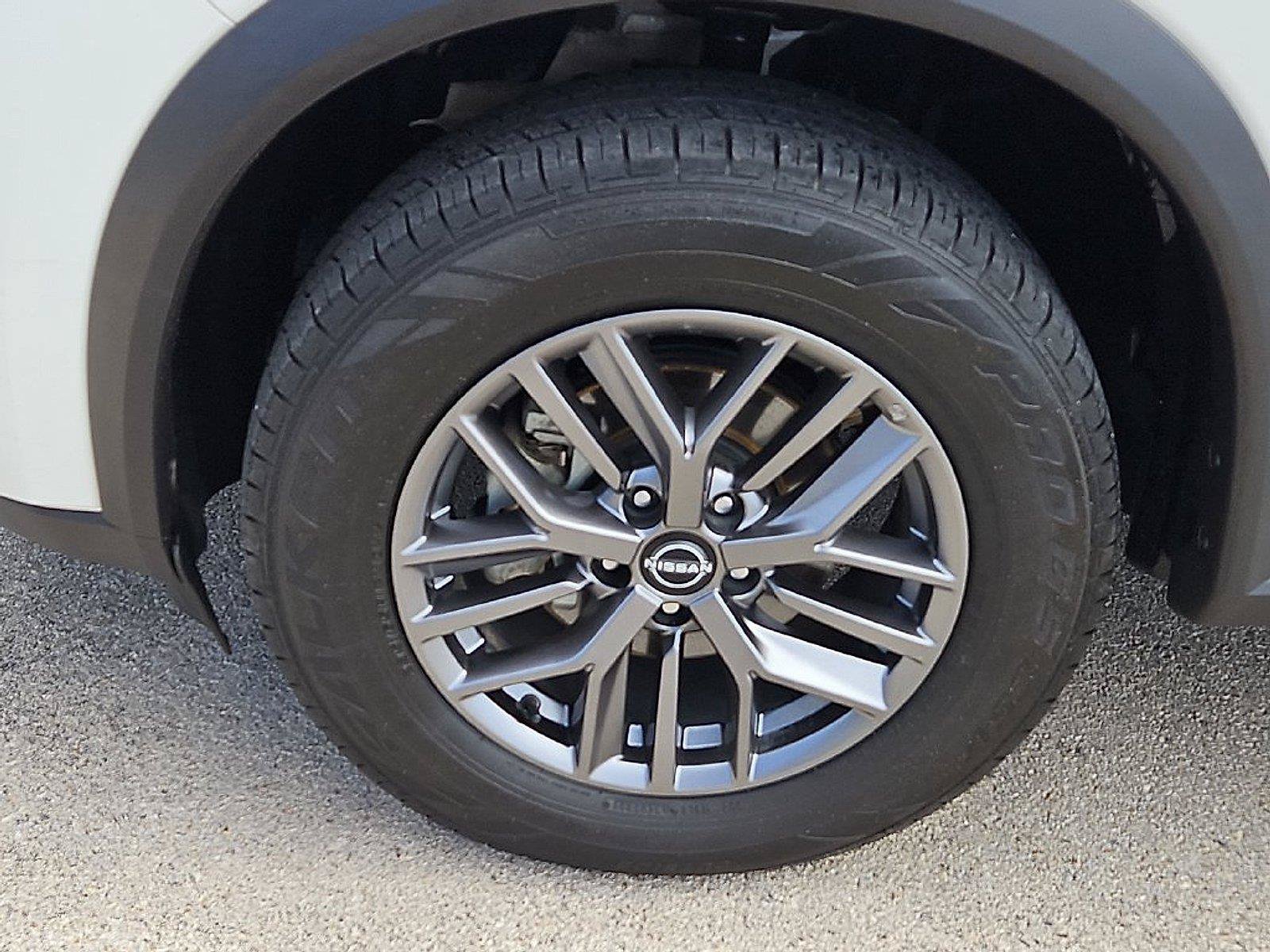 Used 2022 Nissan Rogue S AWD/4WD image 13