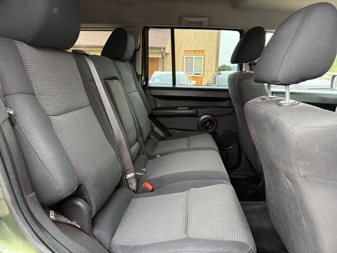 Used 2008 Jeep Commander Sport image 20