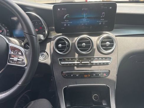 Used 2020 Mercedes-Benz GLC 300 image 6