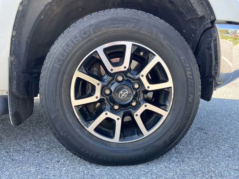 Used 2014 Toyota Tundra SR5 image 20