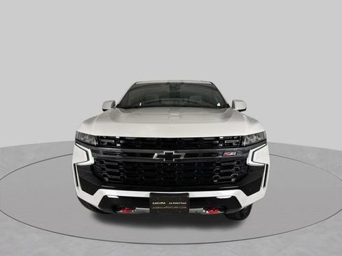 Used 2021 Chevrolet Tahoe Z71 w/ Luxury Package AWD/4WD image 3