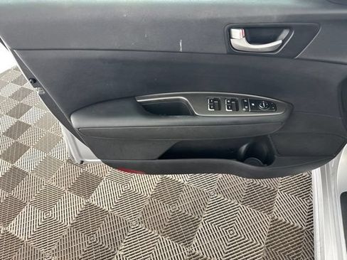 Used 2019 Kia Optima LX FWD image 14