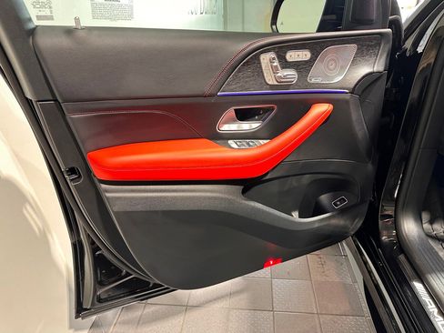 Used 2025 Mercedes-Benz GLE 53 AMG 4MATIC image 8