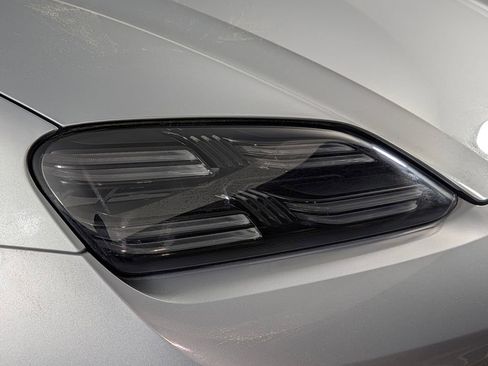 New 2026 Porsche Macan 4 Electric image 15