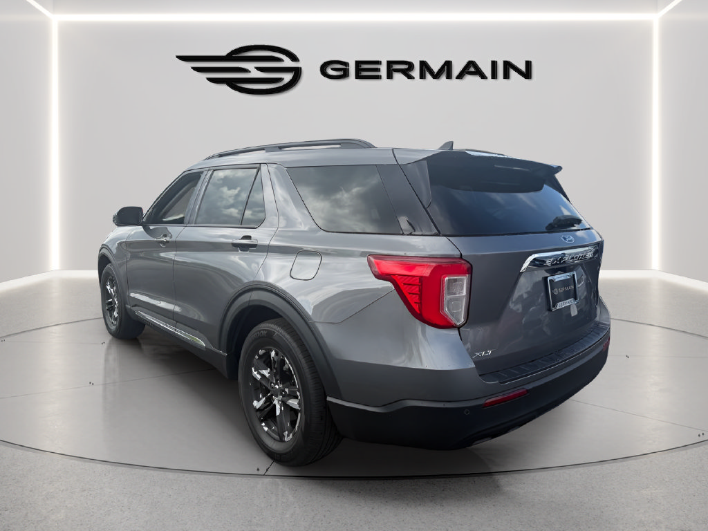 Used 2023 Ford Explorer XLT RWD image 5