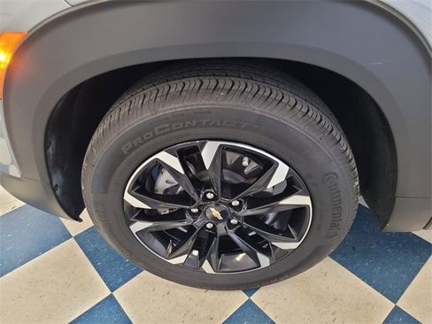 Used 2023 Chevrolet TrailBlazer LT w/ Convenience Package image 10
