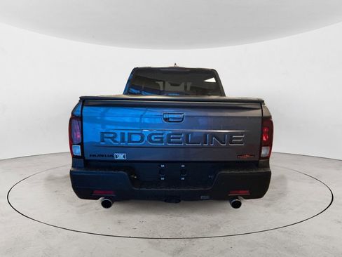 Used 2025 Honda Ridgeline TrailSport image 3