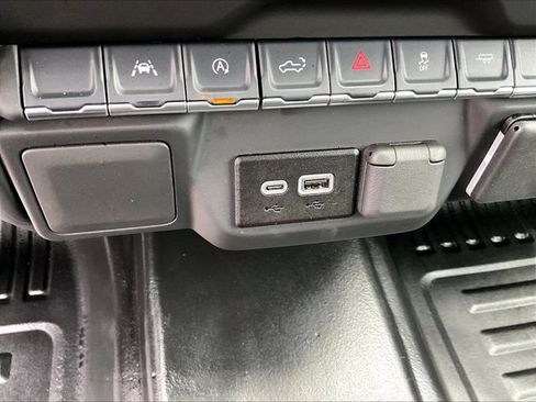 Used 2025 Chevrolet Silverado 1500 W/T w/ WT Value Package RWD image 25