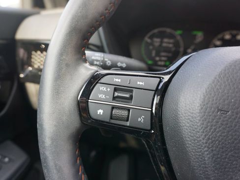 Used 2024 Honda CR-V Sport Touring image 8