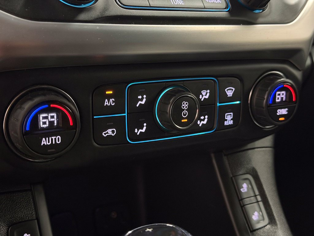 Certified 2017 GMC Acadia SLT AWD/4WD image 33