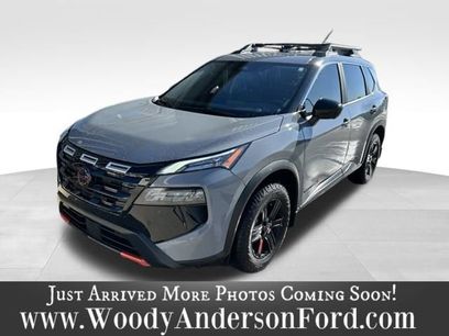 Used 2025 Nissan Rogue SV