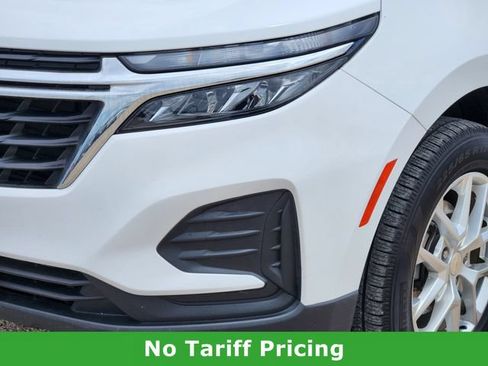 Used 2022 Chevrolet Equinox LS w/ LS Convenience Package AWD/4WD image 6