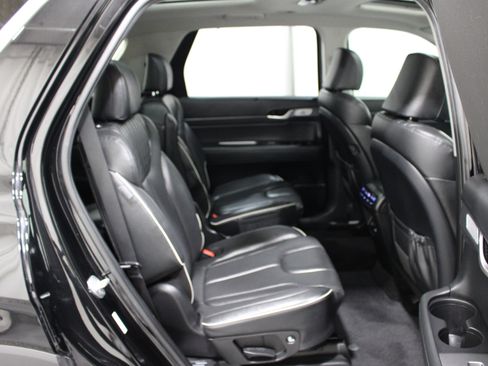 Used 2023 Hyundai Palisade Limited FWD image 29