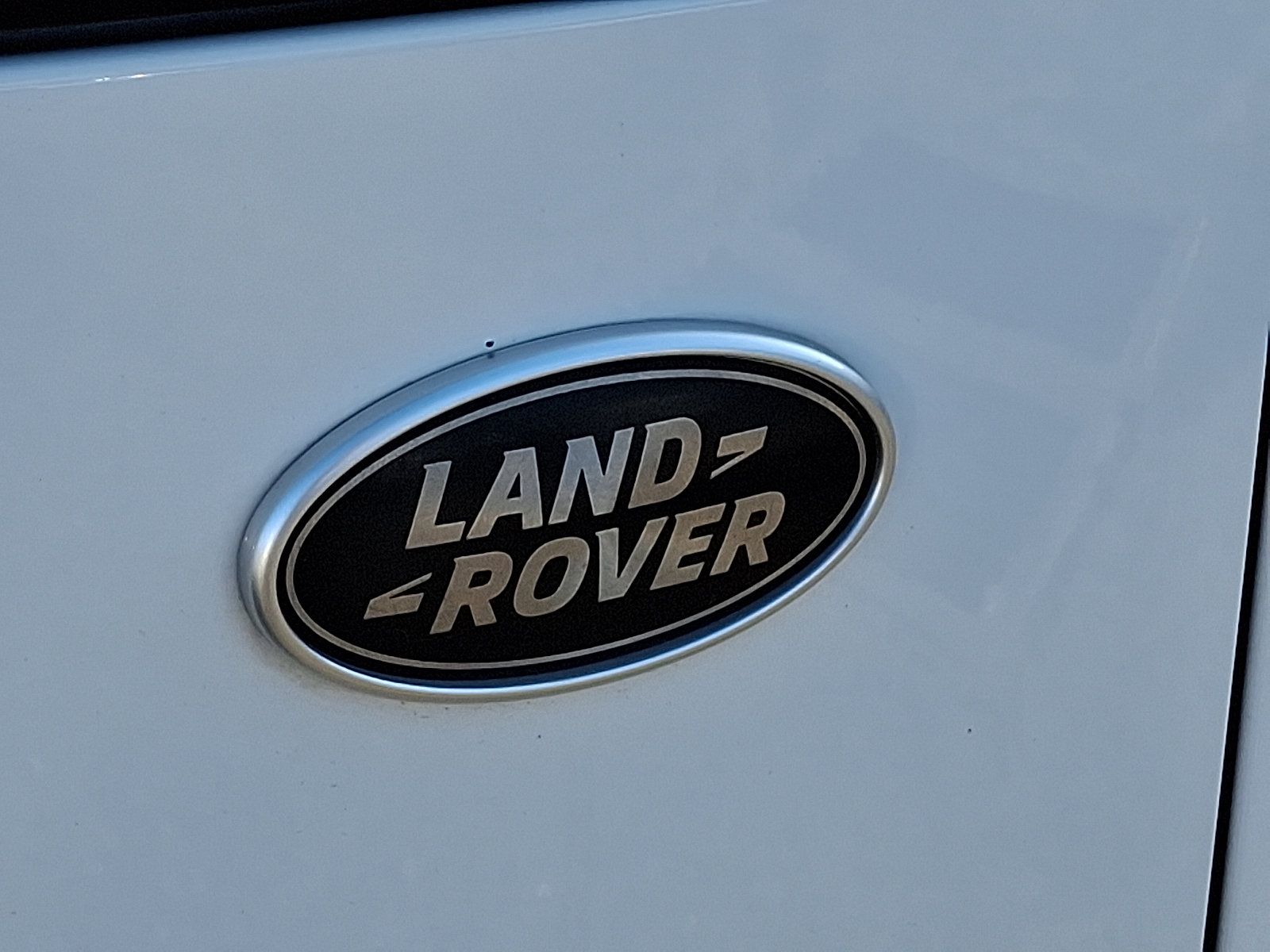 Used 2020 Land Rover Range Rover Velar S AWD/4WD image 33