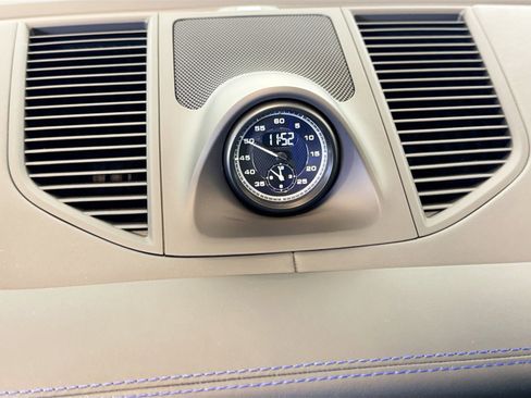Certified 2024 Porsche Macan S AWD/4WD image 30